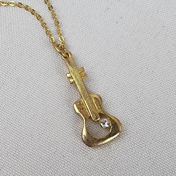 Vintage Gold Tone Guitar Pendant Chain Necklace - Picture 1 of 7